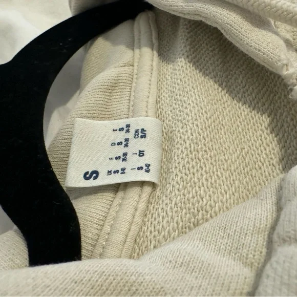 Reebok Cream Pullover Hoodie Relaxed Fit - Picture 4 of 6
